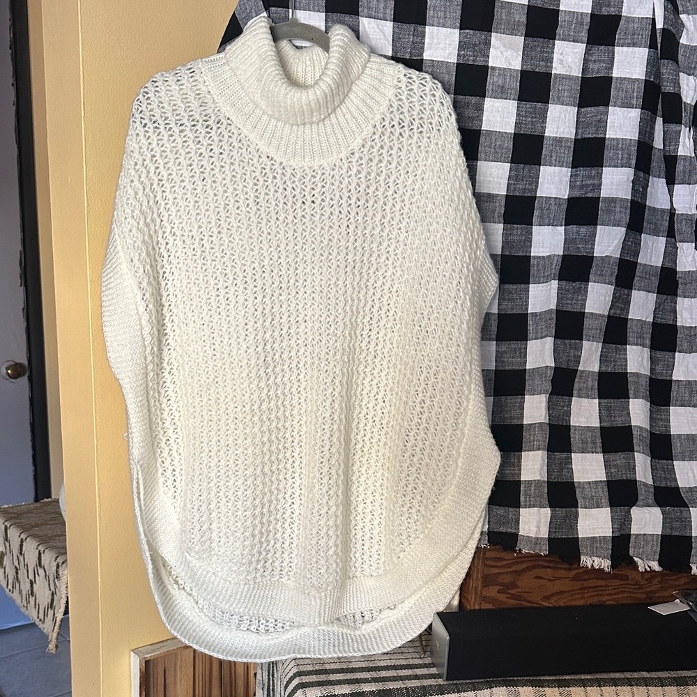 LC Lauren Conrad Cream Turtleneck Sweater